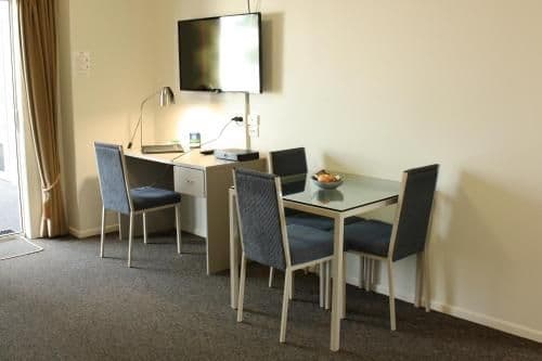 Deluxe Double Room (2 Adults + 1 Child)