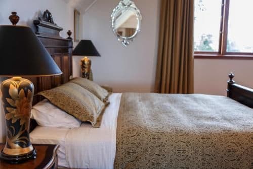 Honeymoon Suite