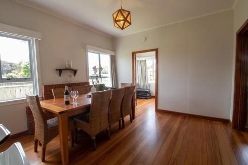 SPACIOUS IN STRANDON - GREAT VALUE FOR A FAMILY0