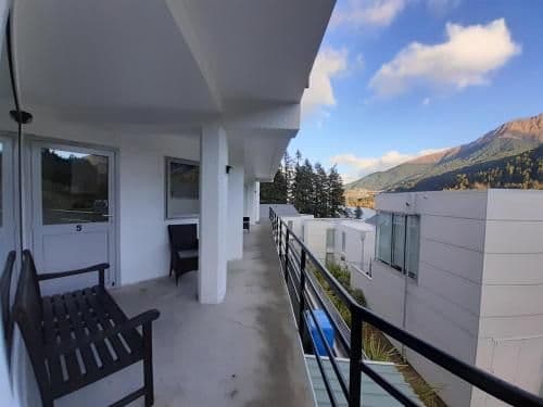 Two-Bedroom Apartment with Lake View
