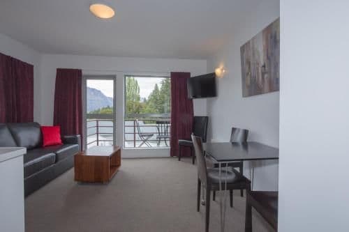Executive One-Bedroom Apartment with Lake View