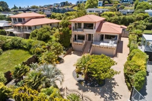 Lake View Luxury0