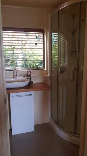 Deluxe Queen Room with Ensuite