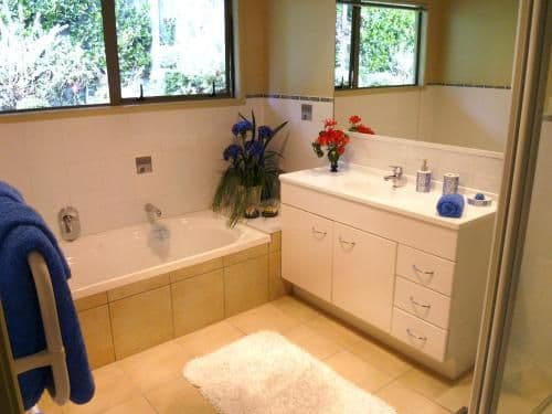 Queen Room with Garden View