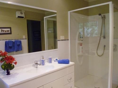 Standard Twin Room with Garden View
