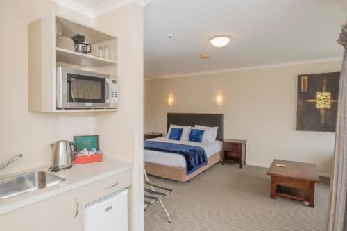 Superior Studio with Spa Bath
