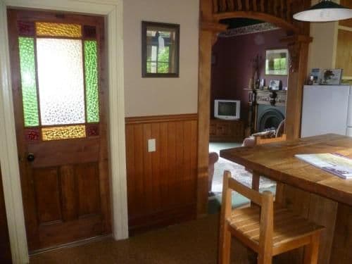 Two-Bedroom Cottage with Private Bathroom - The Bottom House