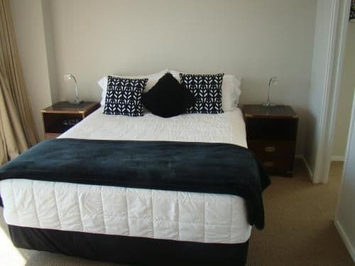 Luxury Waterfront Dockside Two-Bedroom Apartment