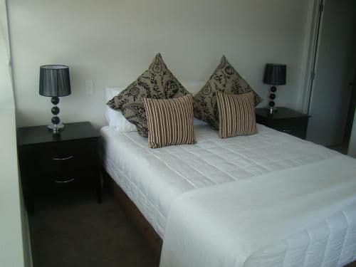 Oxley One-Bedroom Apartment with Marina Views