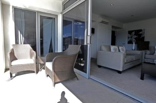Oxley One-Bedroom Apartment with Marina Views