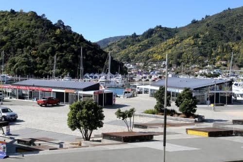 Oxley One-Bedroom Apartment with Marina Views