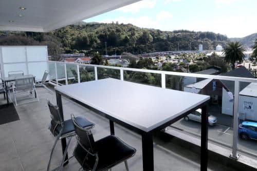 Quay Luxury Waterfront Three-Bedroom Apartment
