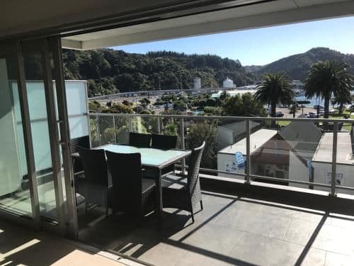 Quay Luxury Waterfront Three-Bedroom Apartment