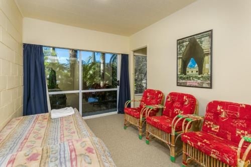 Bayswater Holiday Home3