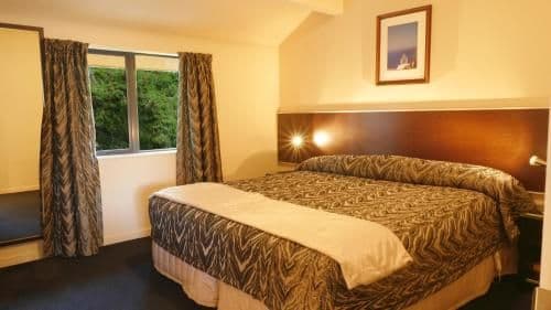 Deluxe Two-Bedroom Apartment