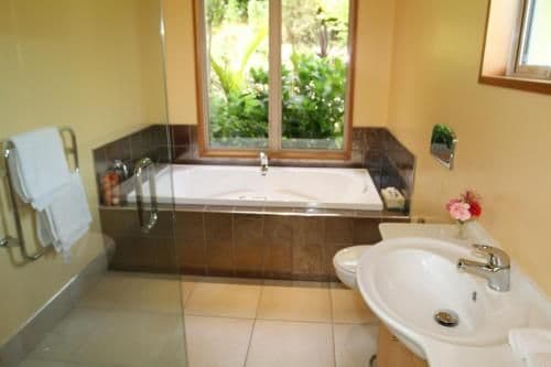 King Suite with Spa Bath