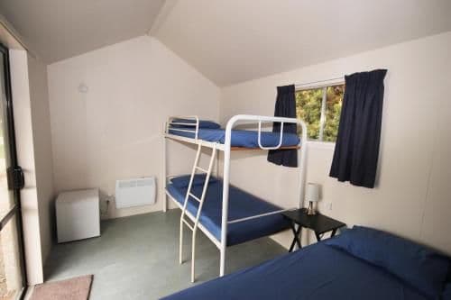 Basic Cottage with Shared Bathroom