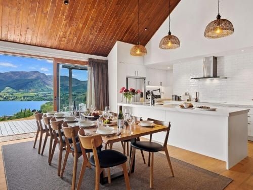 Sicilian Luxury Retreat3