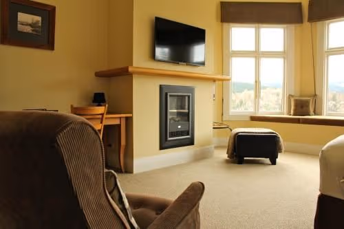 Deluxe King Suite