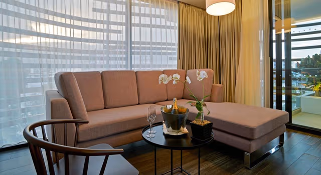 Manor Suites