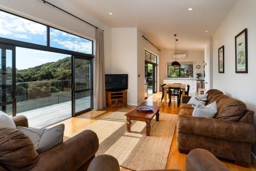 The Cottage at Te Whau Retreat3
