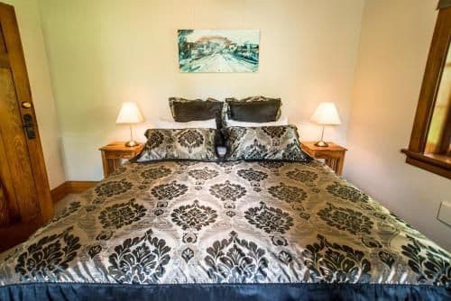 Standard Suite - The Reilly Room