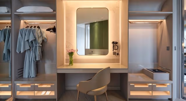 Voyage Panoramic Suite Connect