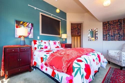 Deluxe Queen Room