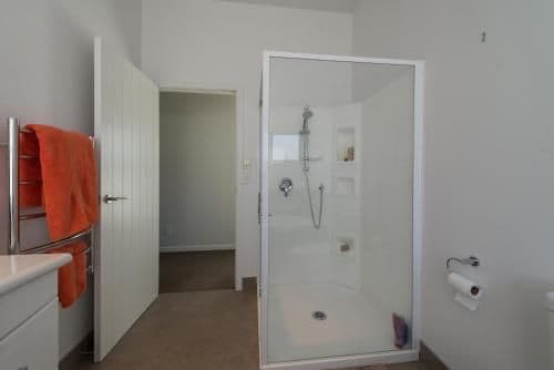 Standard Twin Room with Shared Bathroom