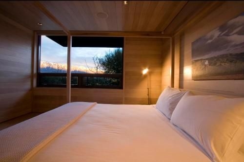 Forty Two by Amazing Accom (Forty Two by Touch of Spice)3