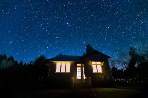The Winedrinkers Cottage0