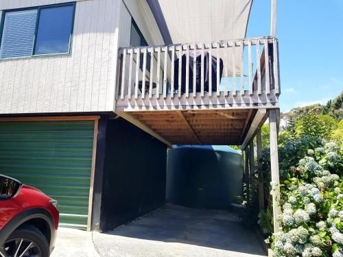 Max Cottage, Onetangi2