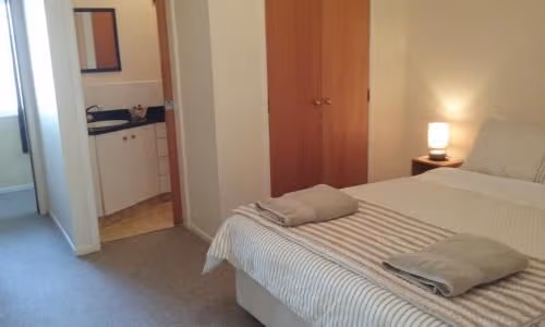 Room with a Queen Bed and a Single Bed - Room 4