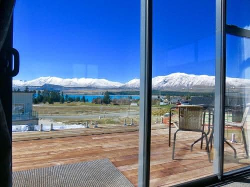 Apartment with Lake View