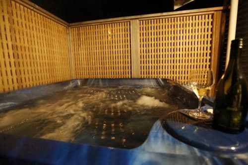 Executive Chalet with Hot Tub