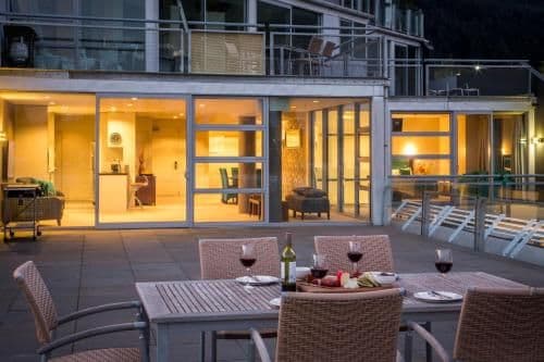 Luxury Three-Bedroom Apartment
