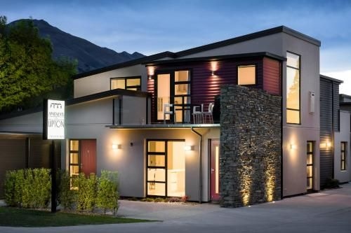 อะพาร์ตเมนต์ ออน อัปตัน (Apartments on Upton)0