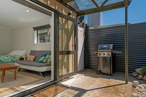 Apartment with Garden View