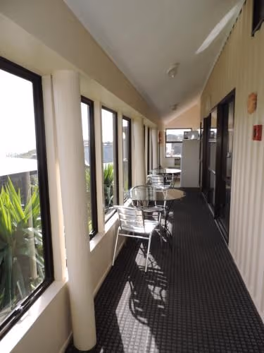 Budget Double Room 2 - Shared Bathroom
