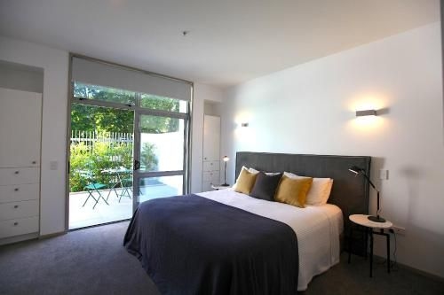 City Side - Christchurch Holiday Home0