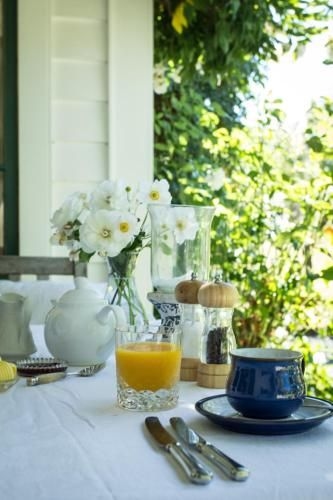 Marlborough B & B2