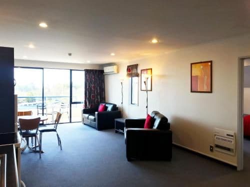 Executive Two-Bedroom Apartment with Spa Bath