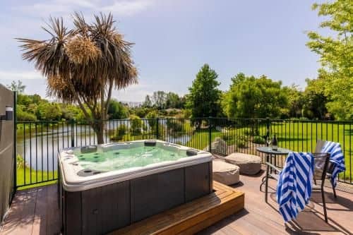 Accent House Luxury Boutique Bed & Breakfast Accent House Luxury Boutique Bed & Breakfast