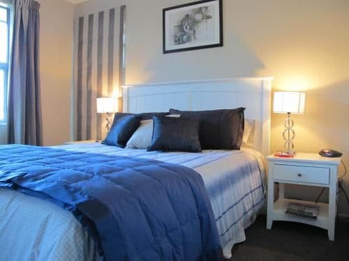 Queen Room with Shared Bathroom