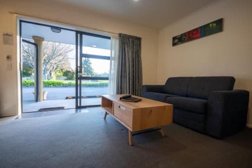 Two-Bedroom Apartment with Spa Bath