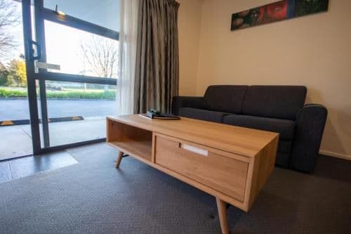 Two-Bedroom Apartment with Spa Bath