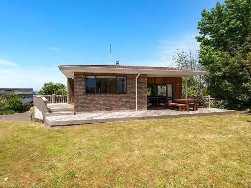 Woodland Grove - Lake Taupo Holiday Home3