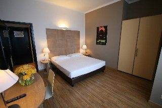 โรงแรมโอโร บลู มิลาน (HOTEL ORO BLU MILANO)2