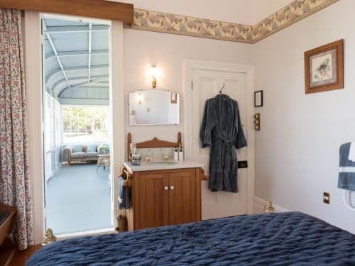 Queen Room with Bath