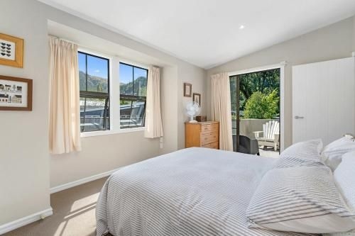Lavender Country Cottage - Arrowtown Holiday Home4